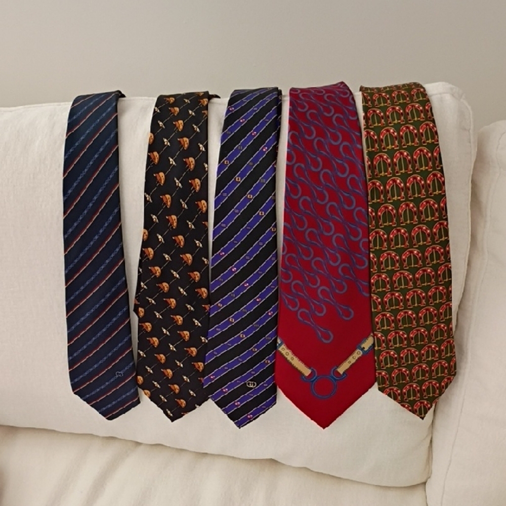 Gucci Red and Blue Silk Patterned Tie